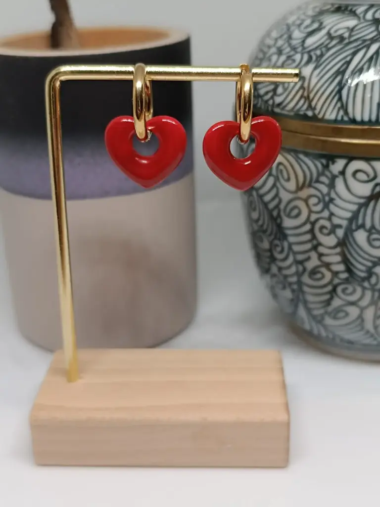 Créoles coeur rouge